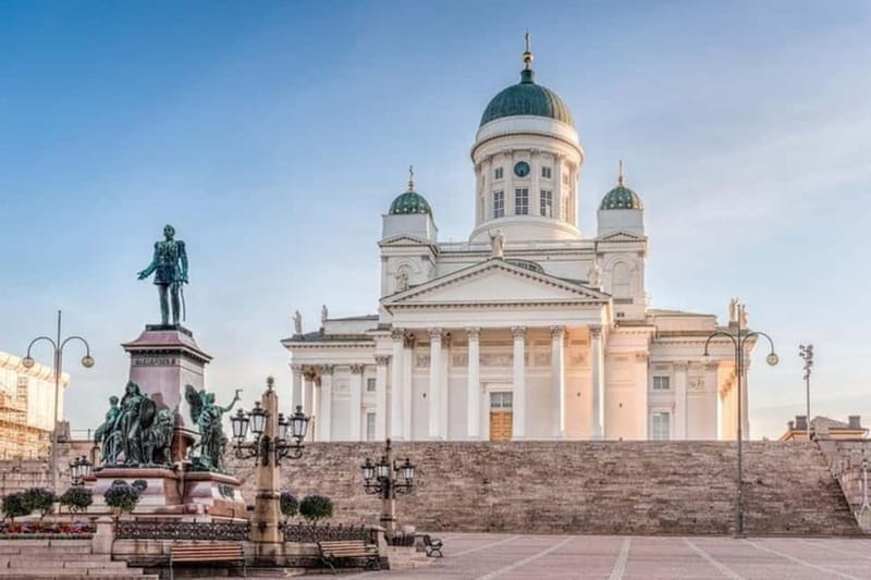Helsinki: Must-See Attractions Guided Walking Tour - Exploring Helsinki’s Highlights on Foot