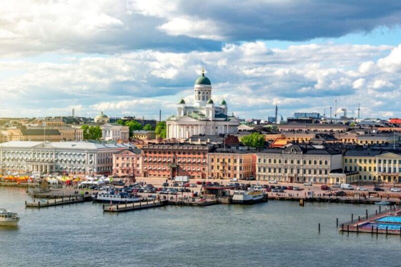 Helsinki: Private Walking Tour with a Local Guide - Key Points / Takeaways