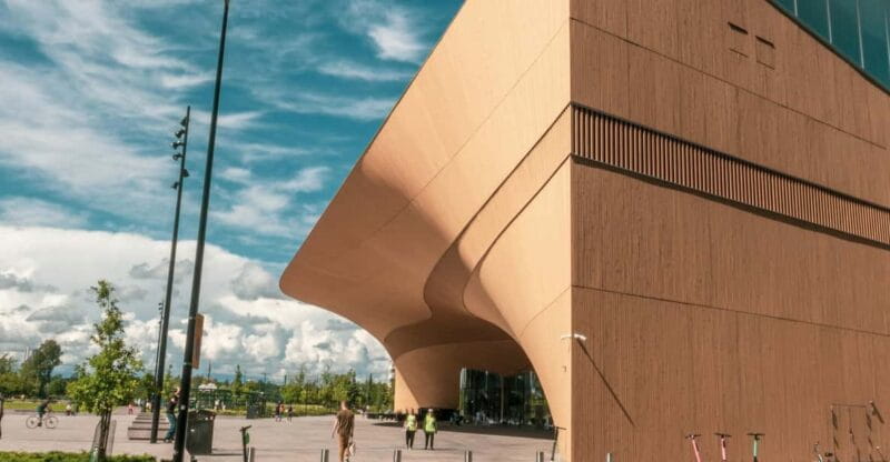 Helsinki Walking Tour with a Sociologist - Discovering Helsinki’s Heart: The Tour’s Flow and Highlights