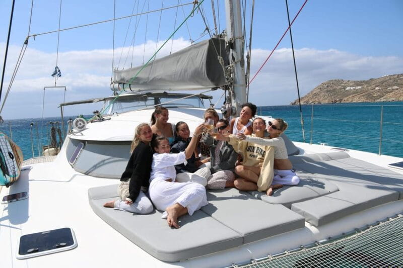 Heraklion: Dia Island Ultimate Catamaran Cruise with Meal - Dia Island’s Bay: Water Fun and Water’s Beauty