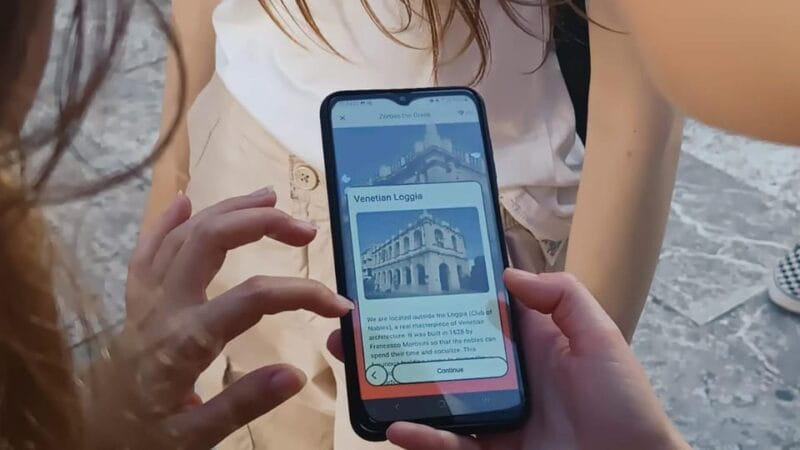 Heraklion: Family Zorba Treasure Hunt with Food Stops - Discovering Heraklion’s Iconic Sights