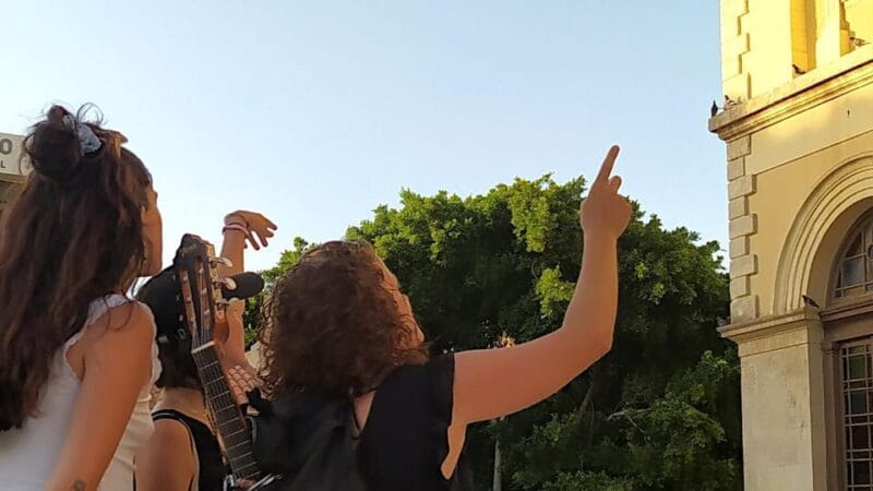 Heraklion: Family Zorba Treasure Hunt with Food Stops - Food and Refreshment Breaks