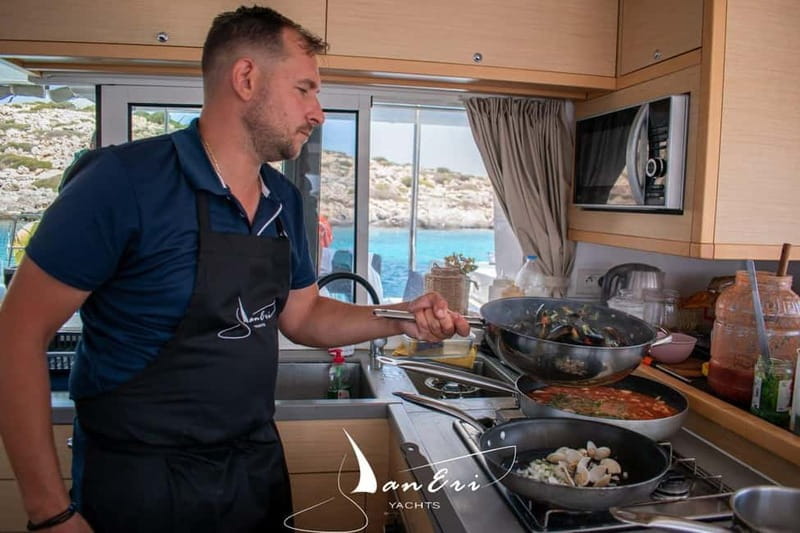 Heraklion Luxury Catamaran to Dia Chef Dinner, Bar & Sunset - A Deep Dive Into the Experience