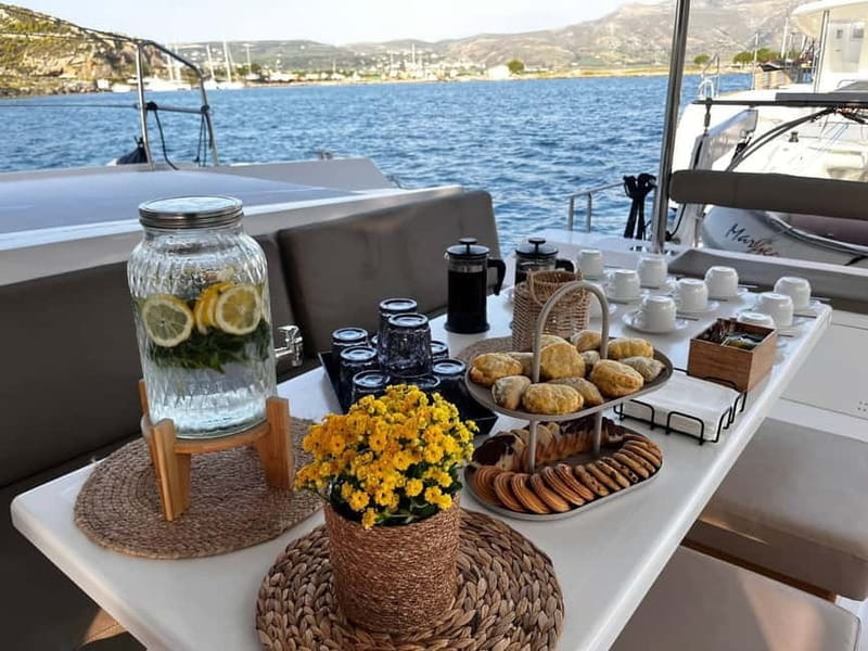 Heraklion Luxury Catamaran to Dia Chef Dinner, Bar & Sunset - FAQ