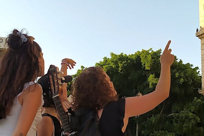 Heraklion Private Treasure Hunt with Food Stops - FAQs