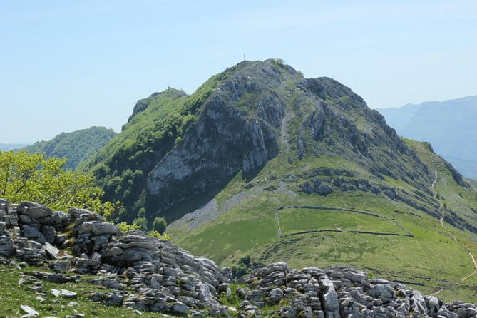 Hernio mountain hiking in small group - The Guides: Knowledgeable, Friendly, and Engaging
