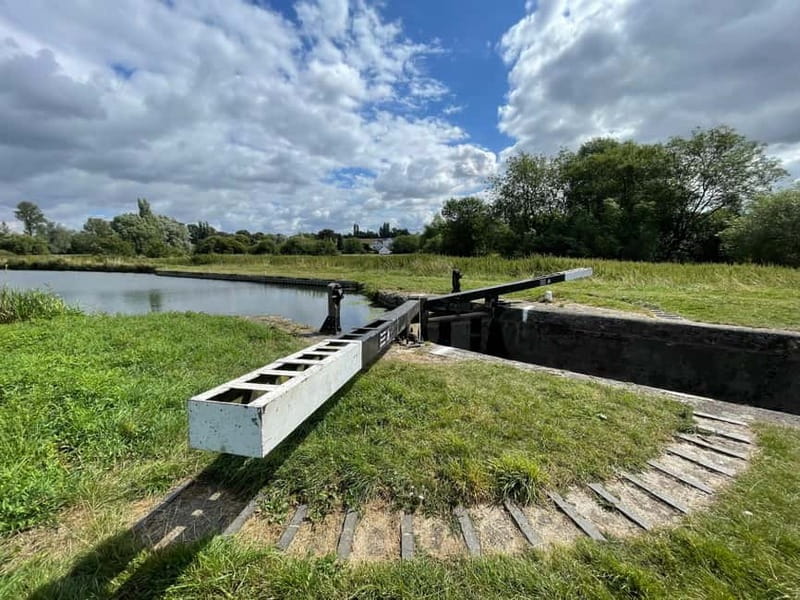Hertfordshire: Canoe Hire - Who Will Love This Experience?