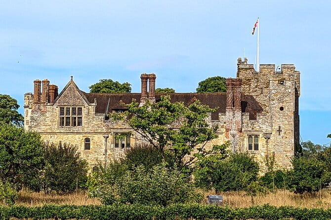 Hever Castle - England's Hidden Gem - Exploring Hever Castle & Gardens: A Tudor Treasure Chest
