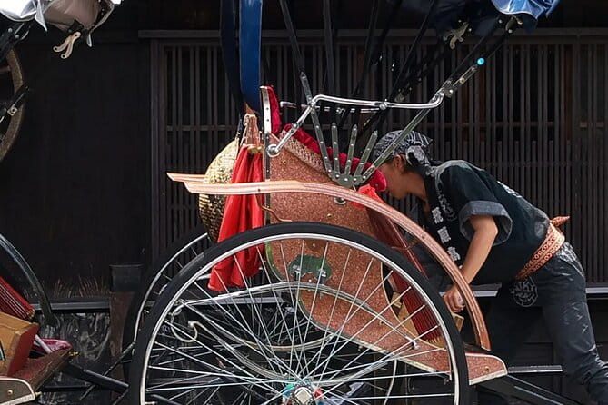 Hida Takayama and Shirakawago One Day Bus Tour From Nagoya - Booking and Cancellation Policy