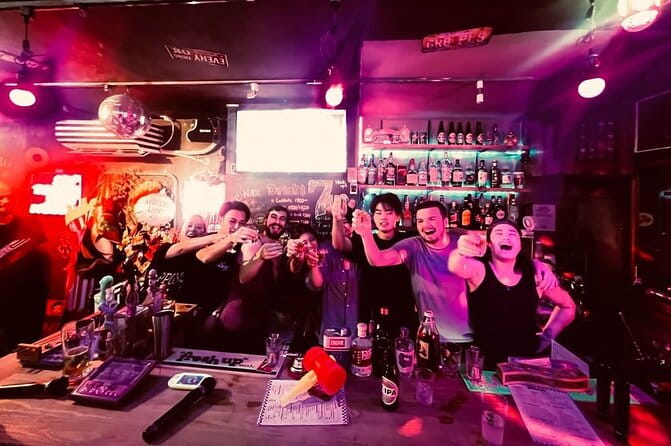 Hidden Gems and Bustling Districts of Osaka Night Tour - Experiencing Local Culture and Traditions