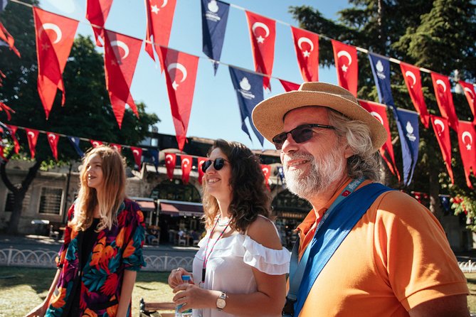 Highlights & Hidden Gems With Locals: Best of Istanbul Private Tour - Local Insight and Experiences