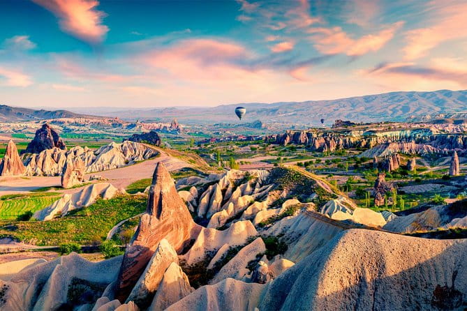 Highlights of Cappadocia Cultural Group Tour Included Lunch & Tickets - Exploring the Iconic Goreme Open Air Museum
