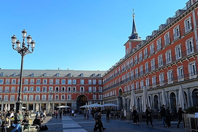 Highlights of Madrid Walking Shared Tour - What You’ll Experience at Each Stop