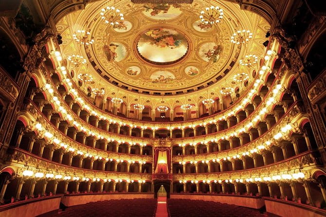 Highlights of Milan Private Guided Tour: Duomo, La Scala Theatre & Sforza Castle - Practical Details and What They Mean for You