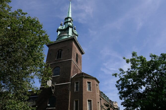 Highlights of Old London Town: Walking Tour of the Square Mile - Price and Logistics: A Good Value in a Compact Package