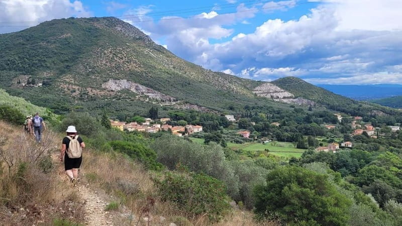 Hike in the Monte Pisano - Exploring Monte Pisano: A Guided Hike Near Lucca