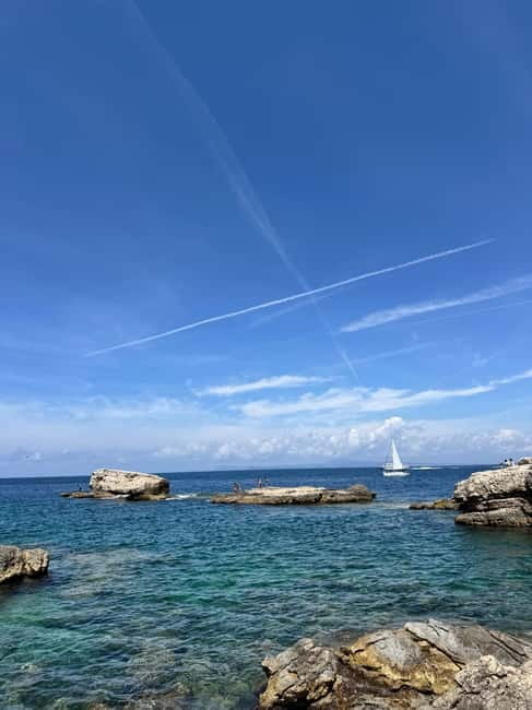 Hike & Swim: Queen Joanna (Sorrento) - Exploring the route into history and nature