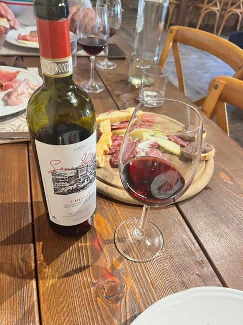 Hike with Lunch & Wine in da Vincis Land in Tuscany - Explorer’s Journey: From Vinci’s Streets to its Countryside