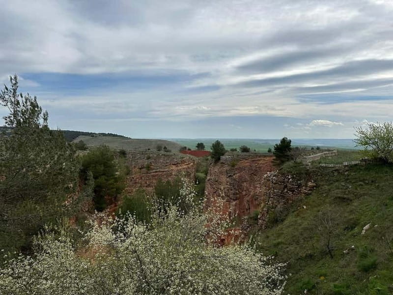 Hiking at the Bauxite Mines in the Alta Murgia National Park - Practical Tips and Logistics