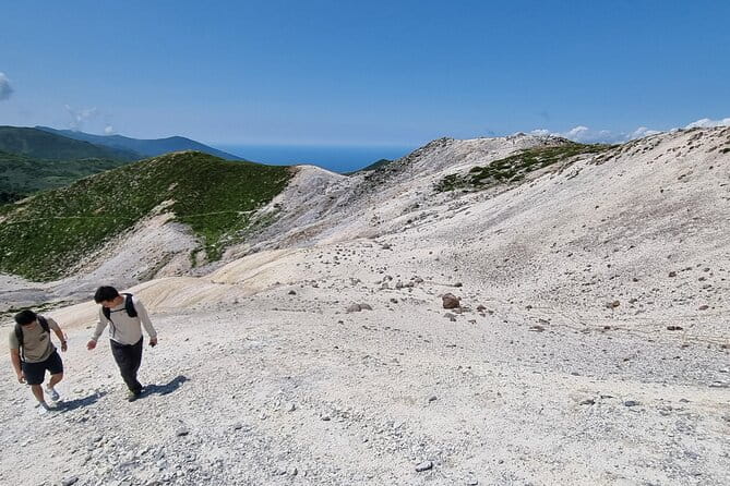 Hiking Day Trip From Niseko - Cancellation Policy