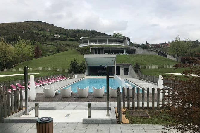 Hiking, eating and relaxing in an 18th century Spa near Oviedo - Price and Logistics