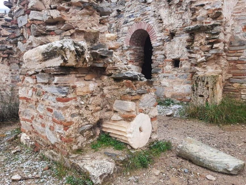 Hiking in Athens: The Dragon House of Mount Hymettus - Who This Tour Is Best For