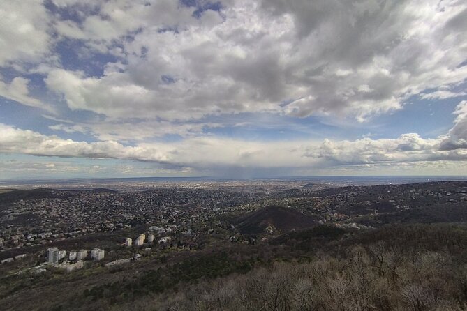 Hiking in Budapest - Meeting Point and Transportation