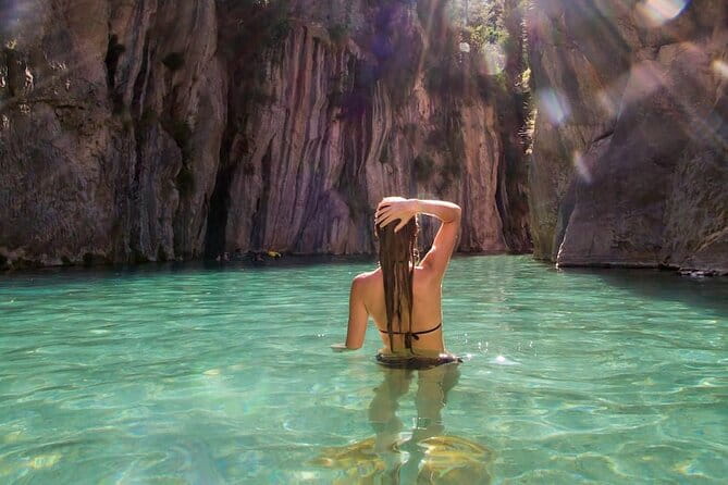 Hiking in Montanejos and swim in Thermal Springs - OFFICIAL GUIDE - Exploring Montanejos: A Guided Hike and Thermal Bath Adventure