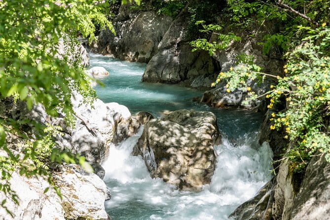 Hiking Menalon & Lousios gorge - A Rest, a Picnic, and Local Flavors