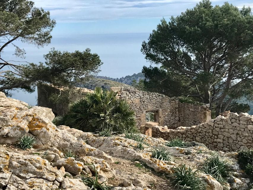 Hiking on Alcúdia Peninsula - What to Bring and Wear