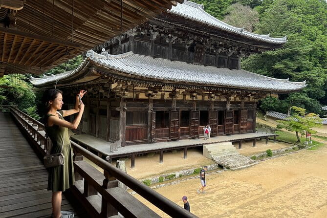 Himeji: Private Guided Tour of Himeji Castle and Engyoji Temple - Exploring Engyoji Temple