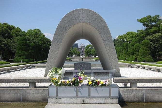 Hiroshima and Miyajima 1 Day Tour From Kyoto or Osaka - Navigating the Tour With Personalized Attention and Support