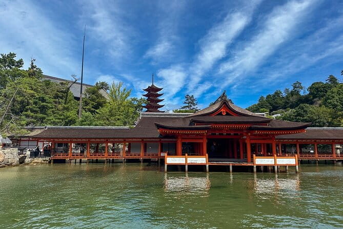 Hiroshima and Miyajima Day Trip With Itsukushima Shrine & Ferry - Inclusions and Exclusions