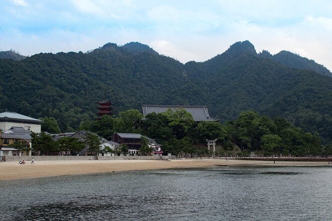 Hiroshima and Miyashima Private Spanish Tour - Booking Your Experience