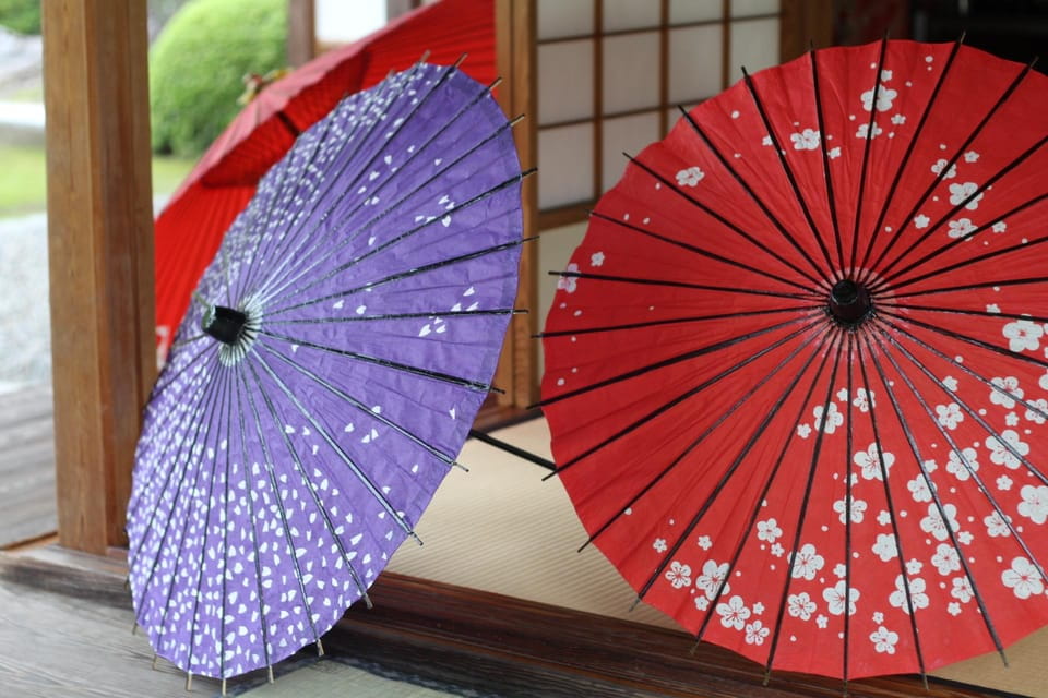 Hiroshima, Dressing Kimono and Strolling Around the Town - Duration and Price