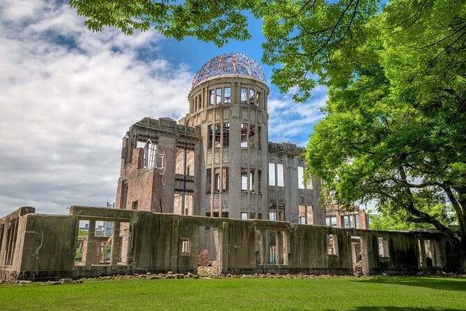 Hiroshima's Historic Walk: Castle, Dome & Peace Park - Meeting and End Points