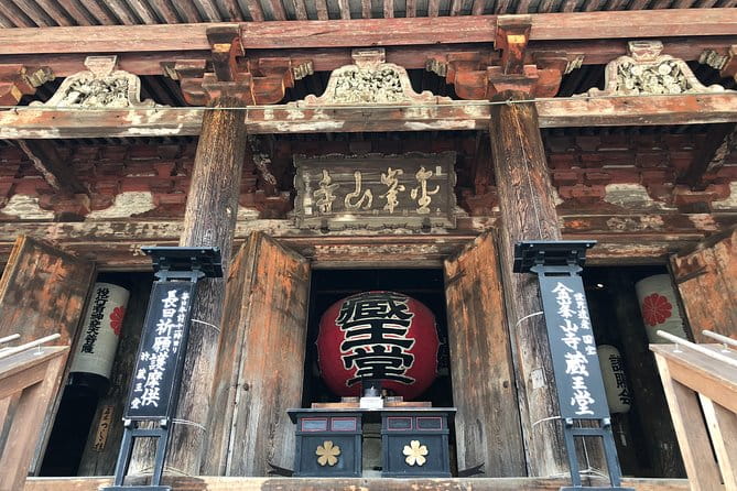 Historic and Natural Guided Hike in Yoshino - Meeting and Pickup