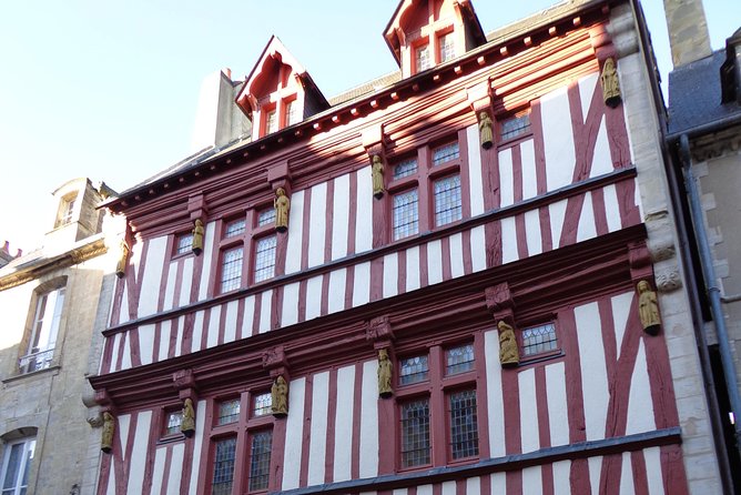 Historic Bayeux Daily Group City Tour in English 2 Hours (March-Sept) - Meeting and Pickup