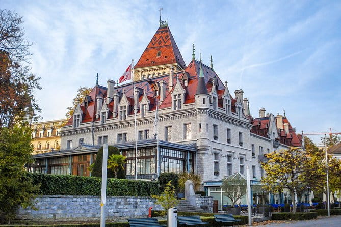 Historic Lausanne: Exclusive Private Tour with a Local Expert - Exploring Lausanne’s Historic Heart