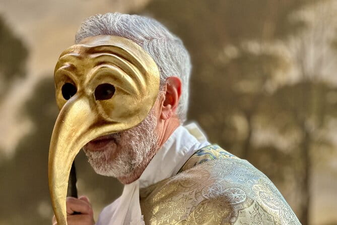 Historical Journey and Dress up Experience in Venetian Carnival - Exploring the Magic of Venice’s Carnival Through This Tour