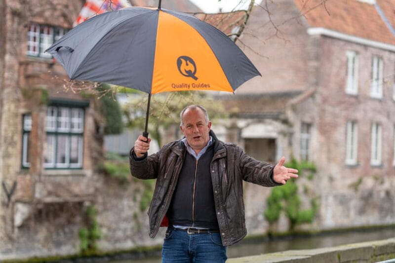 Historical walk in Bruges with local guide. Praline included - Introducing the Bruges Guided Walking Tour: A Journey Through Time and Taste