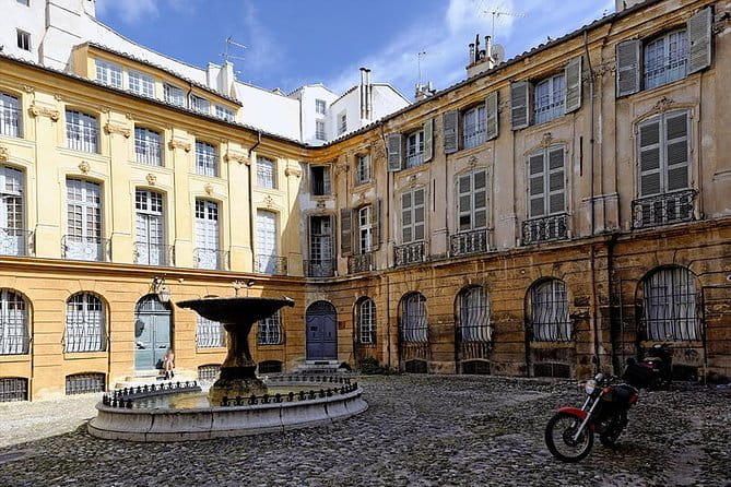 History and Renewal in Aix-en-Provence: A Self-Guided Audio Tour - Key Points / Takeaways