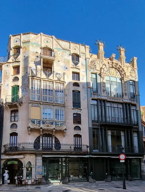 History, Architecture and Legends of Palma de Mallorca - The Guide: Bringing Palma to Life