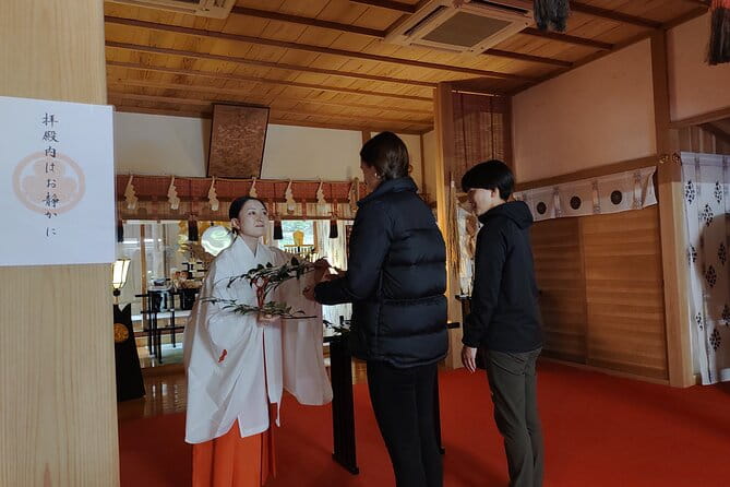 Hitachi Cultural Adventure to Sacred Trail and Gateway Day Tour - Savoring the Delights of a Traditional Lunch