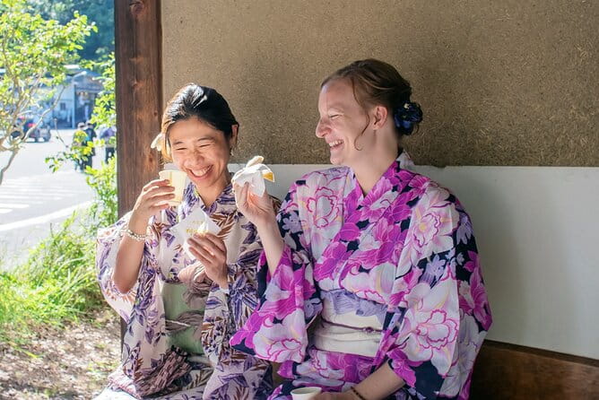Hokkaido Jingu Shrine Private Walking Tour in Luxury Kimono - Exploring Hokkaido Jingu Shrine