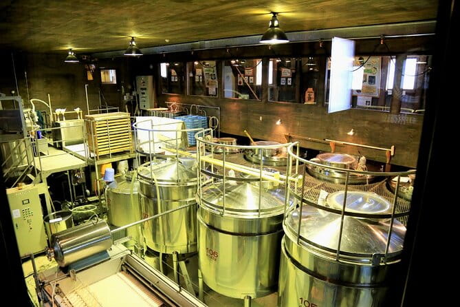 Hokkaido Otaru Aquarium, Ropeway, Cinematic Bus Tour From Sapporo - Important Notes