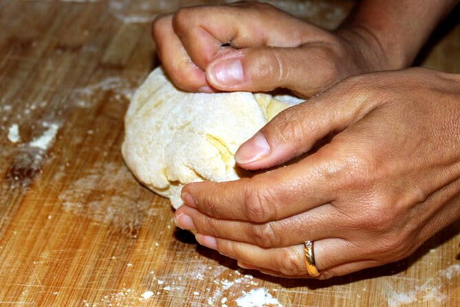 Homemade Italian Lasagna Experience with a Local Family - Key Points