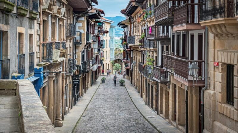 Hondarribia: City Highlights Guided Walking Tour - Key points / Takeaways