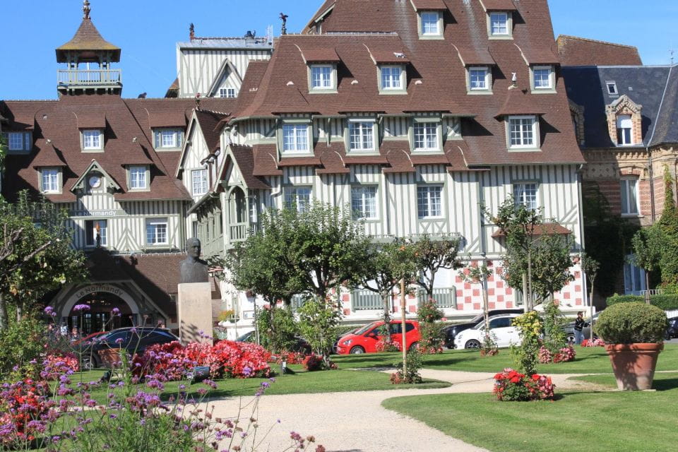 Honfleur & Deauville Private Half-Day Sidecar Tour (3H30) - Deauville Attractions