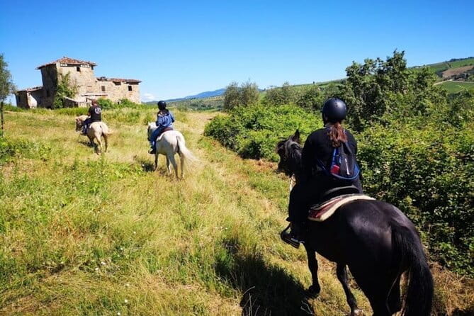 Horseback ride and Poolside Day chillout with Tuscan Lunch - What Sets This Tour Apart?